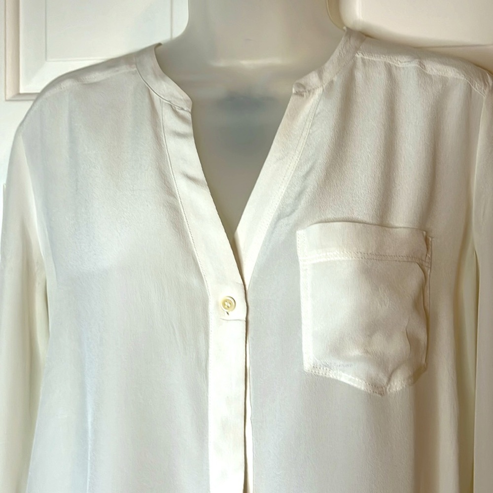 🌻 Nordstrom Trouve Silk Women's Off-White V-Neck 100% Long Sleeve Button Down - Picture 4 of 12